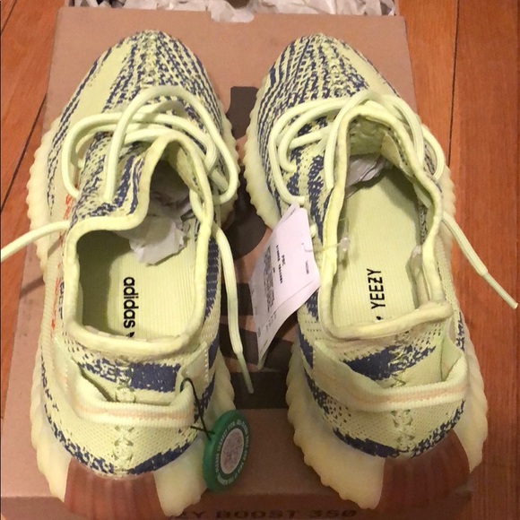 Frozen yeezy boost size 9 - Picture 2 of 5